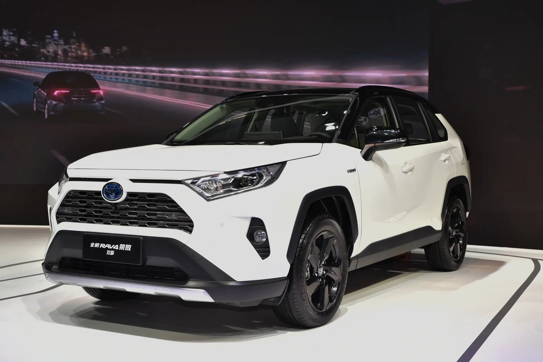कॉम्पैक्ट RAV4 टोयोटा पेट्रोल एसयूवी 2.0L 2.5L इंजन FWD AWD 5 सीट