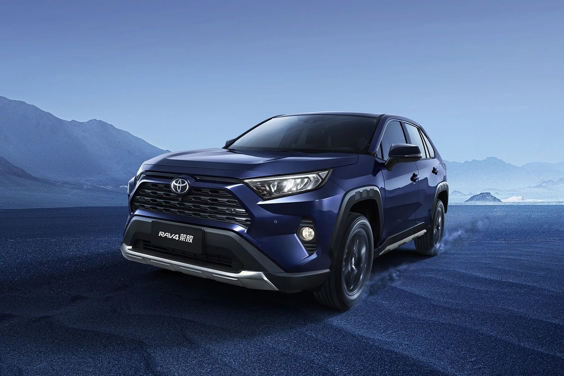 कॉम्पैक्ट RAV4 टोयोटा पेट्रोल एसयूवी 2.0L 2.5L इंजन FWD AWD 5 सीट