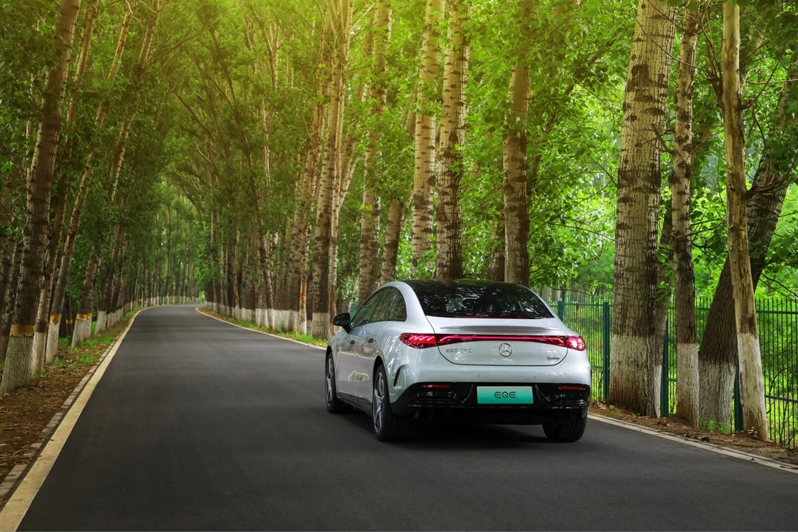 शुद्ध इलेक्ट्रिक ईवी एसयूवी मर्सिडीज बेंज EQE 350 4MATIC इलेक्ट्रिक कारें नई ऊर्जा वाहन
