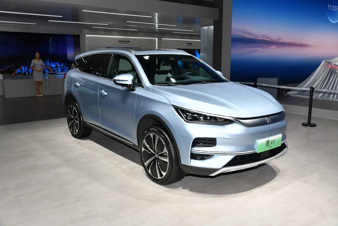 लक्जरी BYD Tang इलेक्ट्रिक कार EV 185Km/H वाम ड्राइव प्लग इन हाइब्रिड एसयूवी