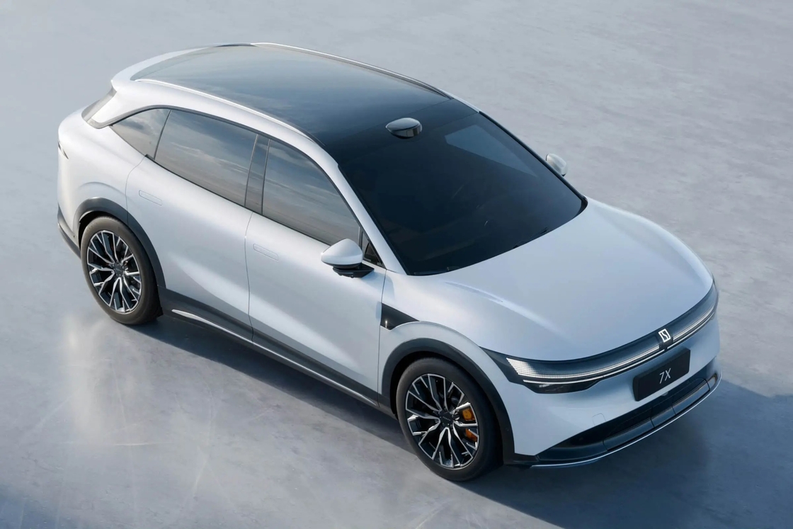 2025 ZEEKR 7X नया मॉडल शुद्ध इलेक्ट्रिक 2WD / 4WD लंबी दूरी की एसयूवी हाई स्पीड 210 किमी / घंटा नई ऊर्जा वाहन
