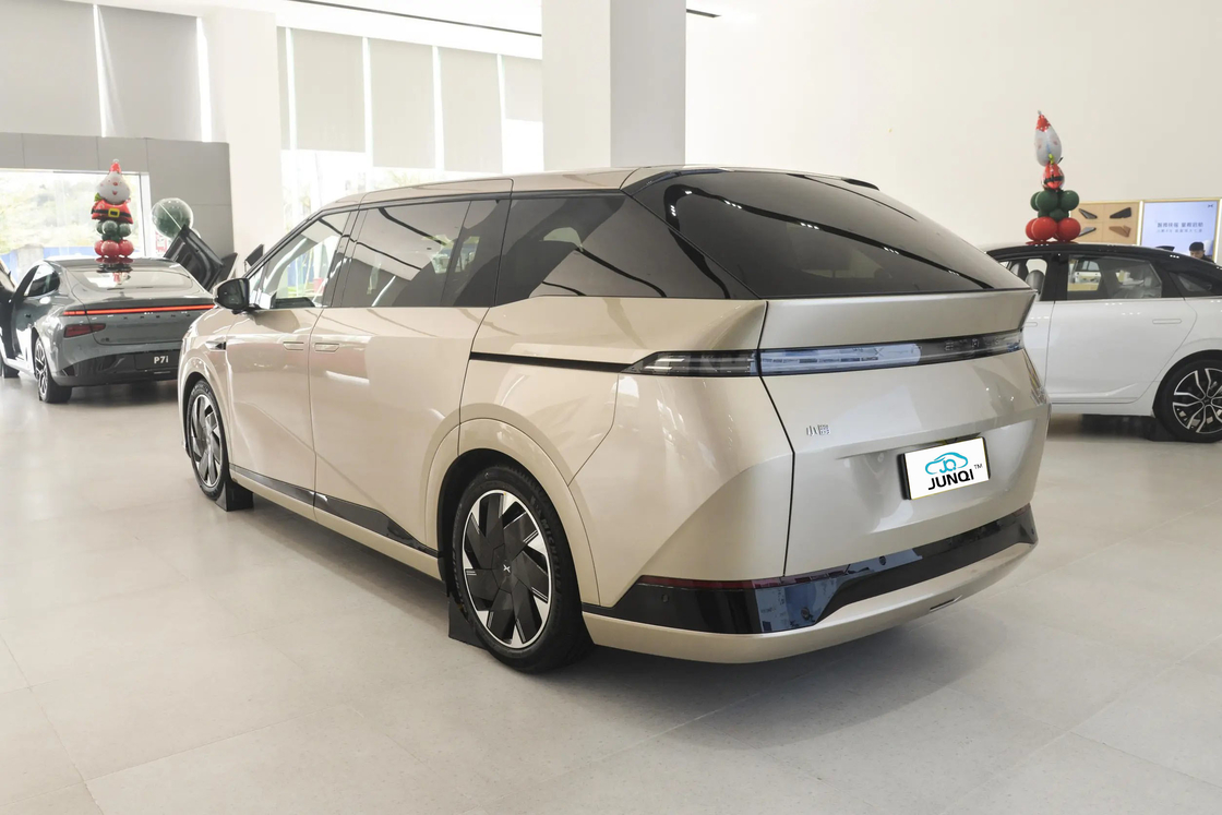 2024 Xpeng X9 इलेक्ट्रिक कार MPV नई ऊर्जा वाहन 610KM 640KM 702KM Xiao Peng EV CAR Made in China 7-seater MPV कार EV