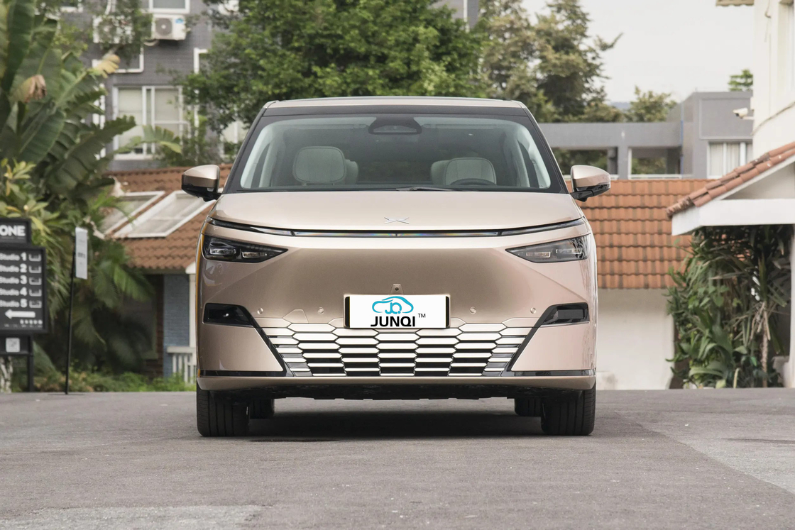 2024 Xpeng X9 702 अल्ट्रा लॉन्ग रेंज प्रो/मैक्स एडिशन EV 7-सीटर एमपीवी 320hp के साथ नई कार एफडब्ल्यूडी यूरो VI Xpeng X9 From ChinaV