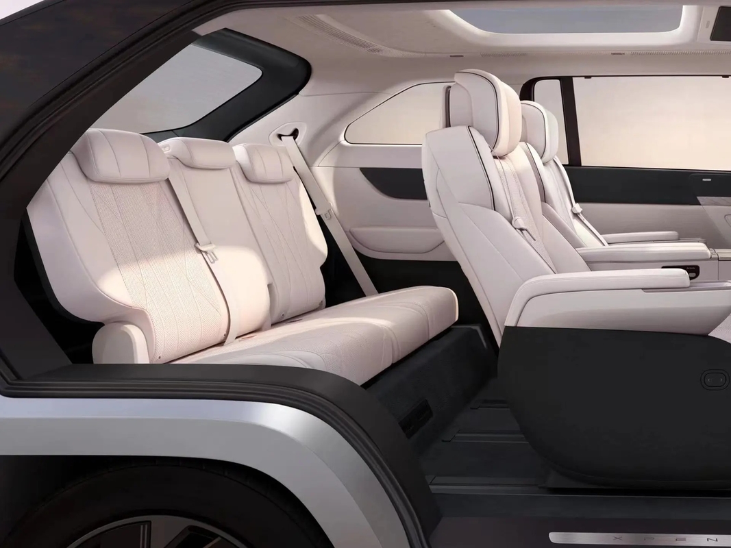 2024 Xpeng X9 702 अल्ट्रा लॉन्ग रेंज प्रो/मैक्स एडिशन EV 7-सीटर एमपीवी 320hp के साथ नई कार एफडब्ल्यूडी यूरो VI Xpeng X9 From ChinaV