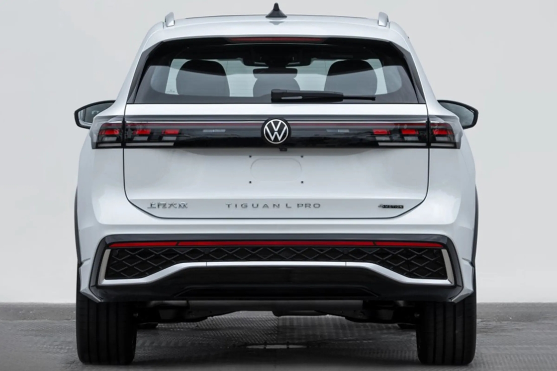 वोक्सवैगन पेट्रोल कार तिगुआन एल 2024 उत्कृष्ट मॉडल 300TSI 2WD Longteng संस्करण बड़ा आकार और शक्तिशाली वातावरण