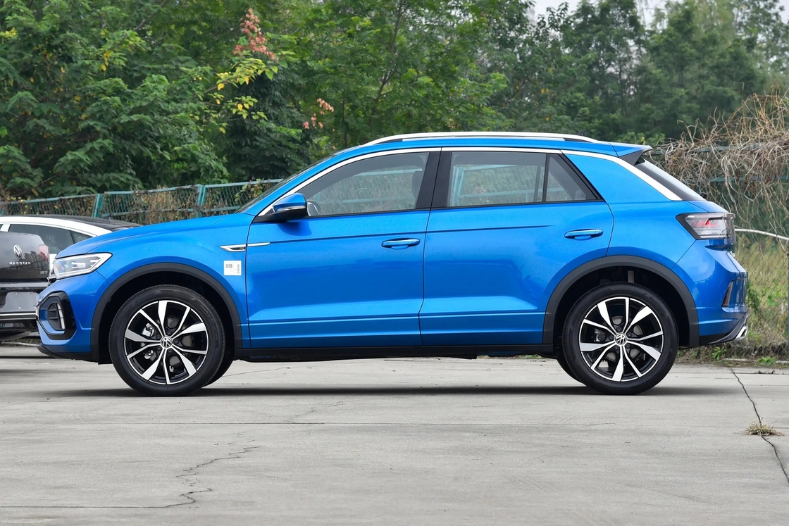 वोक्सवैगन T-ROC 2024 2025 300TSI DSG 2WD STARLIGHT नई गैसोलीन कॉम्पैक्ट एसयूवी सस्ती पेट्रोल कार स्टॉक में चीन में निर्मित VW TROC