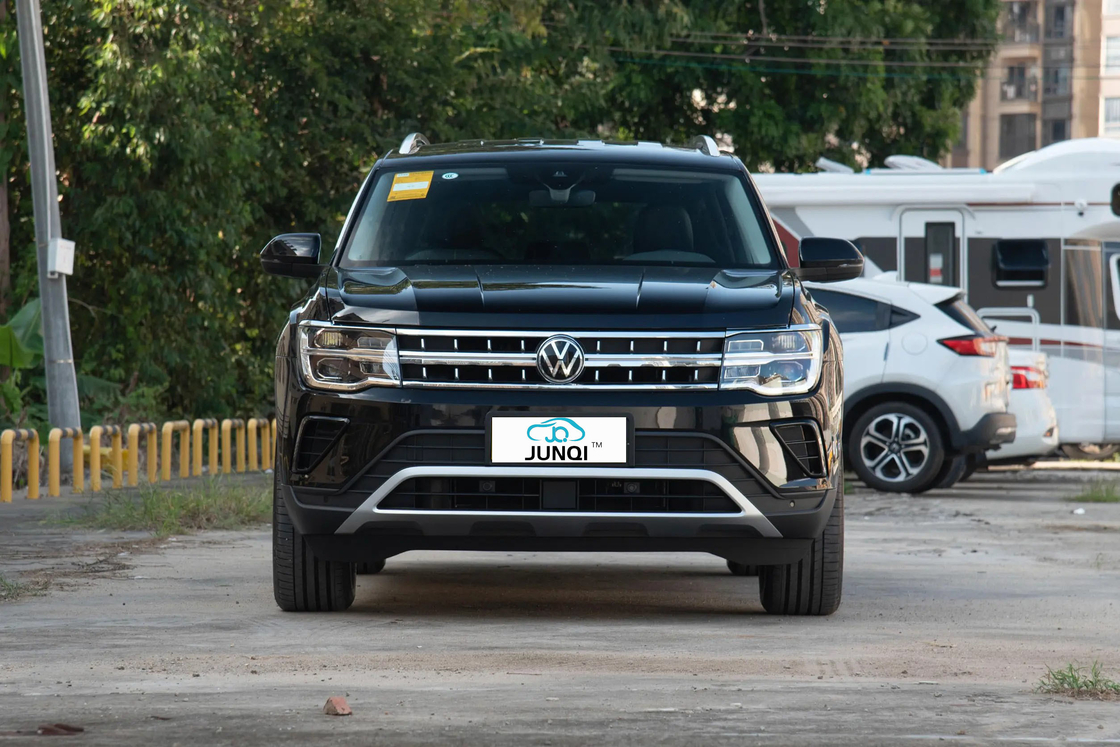 चीन प्रयुक्त कार वोक्सवैगन टूरॉन 2.5T-A/MT-530 4WD फ्लैगशिप संस्करण 7-सीटर लार्ज स्पेस एसयूवी